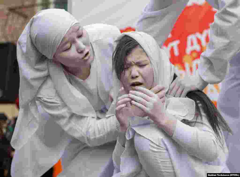 Ички иштер министрлигине акыркы беш жылда ала качуу фактысы боюнча 895 арыз түшсө,&nbsp; анын ичинен 168 факты боюнча гана кылмыш иши козголгон.&nbsp;