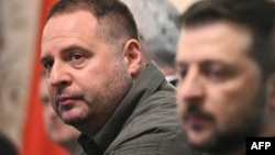 Коментарів Єрмака з приводу обшуків поки що не було