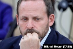 Аркадій Волож