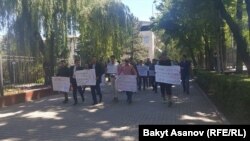 "Жаңы муун" кыймылы телеберүүгө каршы акция да өткөргөн