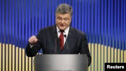 Петро Порошенко
