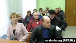  У судзе Цэнтральнага раёну. На першым пляне — пазоўнік і адказчык