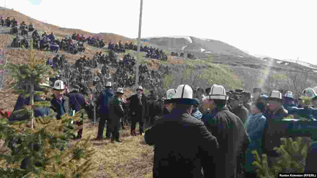 Аксы окуясы Кара-Жыгач айылында да эскерилди. Аксы, Жалал-Абад.&nbsp;