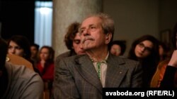 Беларускі паэт Сяргей Панізьнік