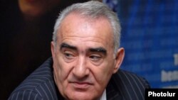 Գալուստ Սահակյան