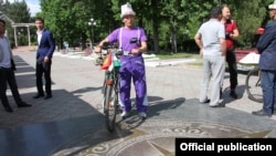 "Достук" велосапары Бишкектен башталды.