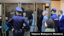 Россия қўлга олган украиналик денгизчилар устидан суд мажлиси ўтмоқда. 2019, 16 август.