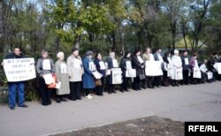 Евгений Жовтисти колдогон акция. Казакстандын Уральск шаары. 12-октябрь 2009.