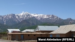 Чек ара: Карамыктагы бир күн