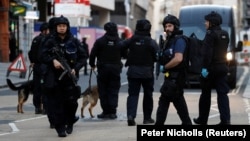 Մեծ Բրիտանիայի իրավապահ մարմինները հսկողություն են իրականացնում Լոնդոնի կամուրջի մոտակայքում, արխիվ