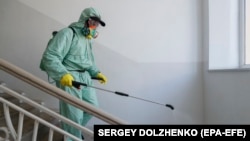 Сьогодні в столицю прибуде кілька авіарейсів з-за кордону, повідомив Віталій Кличко