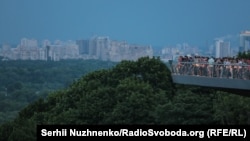 Пішохідно-велосипедний міст був відкритий до Дня Києва 25 травня