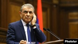 ԱԺ նախագահ Արա Բաբլոյանը խորհրդարանի նիստի ժամանակ, արխիվ