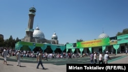 Борбордук мечит. 