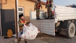 Жаңылыктар | 25.11.2025 | Лейлекте Тажикстан менен алмашылган үйлөрдүн тургундары көчүрүлүүдө  