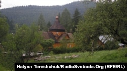 Церква в Криворівні.