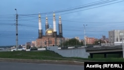 Төзелеп килүче Әр-Рәхим мәчете, архив фотосы