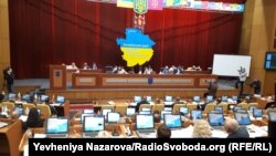 Депутати також ухвалили рішення провести службове розслідування щодо надзвичайної ситуації у лікарні