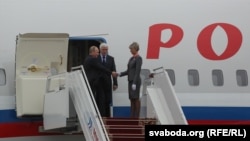 Прэзыдэнт Расеі Ўладзімір Пуцін прыбыў у аэрапорт Менску, 26 жніўня 2014 году