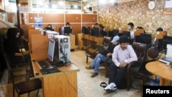 Soňky wagtlar Eýranda raýatlaryň internetdäki hereketlerine edilýän gözegçilik güýçlendirildi.