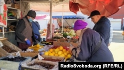 Кількість відвідувачів ринку буде обмежена, обов’язково – дистанція і наявність засобів індивідуального захисту