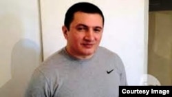 Түркияда окко учкан, "Лоту Гули" каймана аты менен таанымал Надир Салифов.