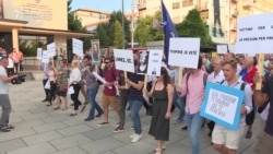 Kosovo Protesters Rally For Chief Prosecutor's Resignation