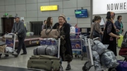 Marynyň aeroportunda biletli ýolagçylaryň onlarçasy uçara goýberilmeýär