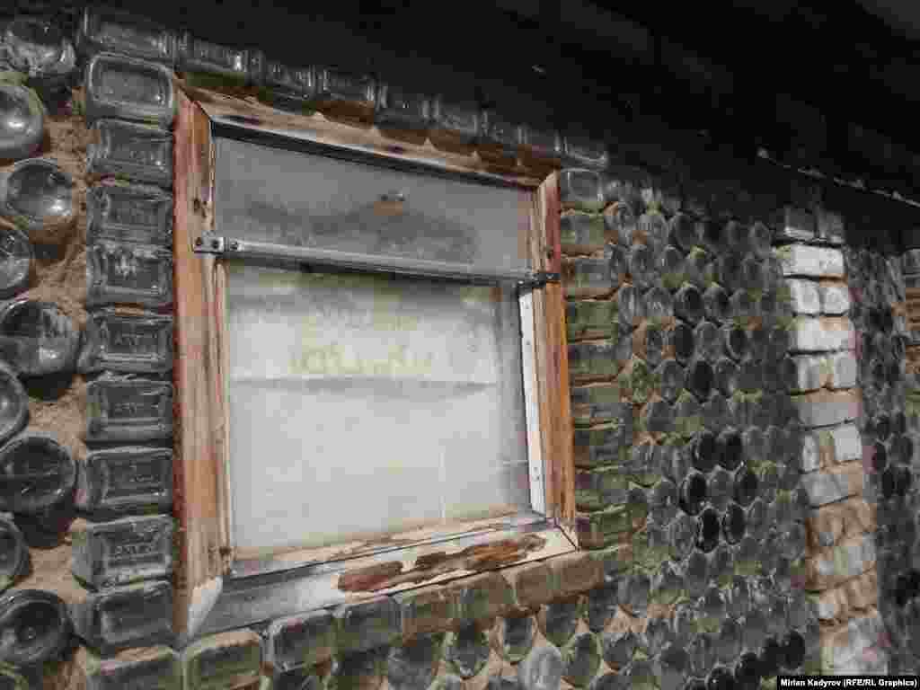 На строительство бани понадобилось два месяца.