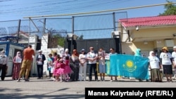 Пикет у консульства Китая в Алматы. 1 июня 2021 года