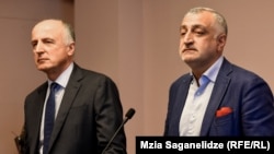 Бадри Джапаридзе, Мамука Хазарадзе