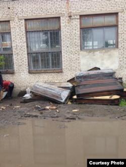 Труни на вулиці Космічній