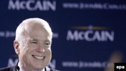 71 яшьлек сенатор Джон Маккейн
