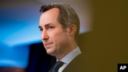 «Ми продовжуємо стояти на тому, що в інтересах США захищати Україну», заявив Метью Міллер