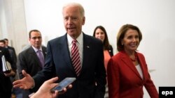 Ջո Բայդեն և Նենսի Փելոսի, արխիվ