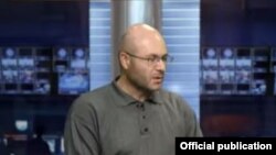 Член секретариата «Учредительного парламента» Варужан Аветисян (архив)