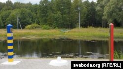 Памежныя знакі на мяжы Беларусі і Ўкраіны. Ілюстрацыйнае фота