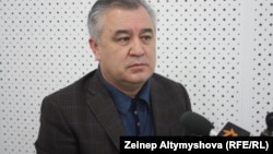 Өмүрбек Текебаев