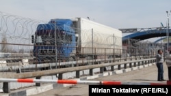 Пункт пропуска "Ак-Жол" на границе с Казахстаном. Архивное фото.