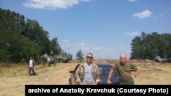 Ігор Гордійчук і Анатолій Кравчук напередодні боїв за Савур-Могилу. Донецька область, Україна, липень 2014 року