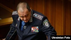 Міністр внутрішніх справ України Анатолій Могильов зажадав прав на «більшу жорсткість» для приборкання протестів 