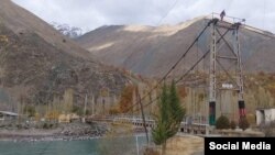 Пуле миёни Тоҷикистону Афғонистон