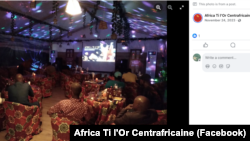 Africa Ti L'or проводила маркетингові та промоційні заходи в Російському домі в Бангі, як-от цей у листопаді 2023 року