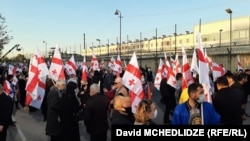 Վրաստան - Նախկին նախագահ Միխեիլ Սաակաշվիլիին ազատ արձակելու պահանջով բողոքի ակցիա Ռուսթավիի բանտի դիմաց, հոկտեմբեր, 2021թ․