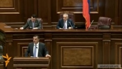 Նախարարը պնդում է, թե պետական աշխատողները պարտադիրից չեն տուժի