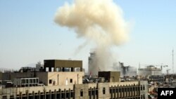 Сирия -- Дамасктын Маржех районундагы жардыруудан чыккан түтүн. 30-апрель, 2013.  