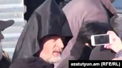 Предводитель Араратской епархии ААЦ, архиепископ Навасард Кчоян (архив)