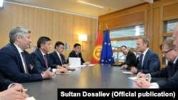 Встреча Дональда Туска и кыргызстанской делегации.