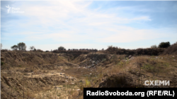 Місцева громада активно протестує проти видобутку піску, через який може залишитися без води