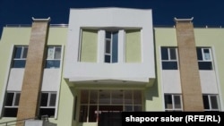 پوهنتون هرات که دختران از رفتن به آن محروم شده اند